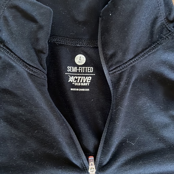 Old navy active 1/2 zip pullover - Picture 2 of 3